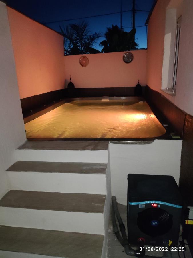 Villa Bali con jacuzzi climatizado y piscina climatizada con jacuzzi Chiclana de la Frontera Exterior foto
